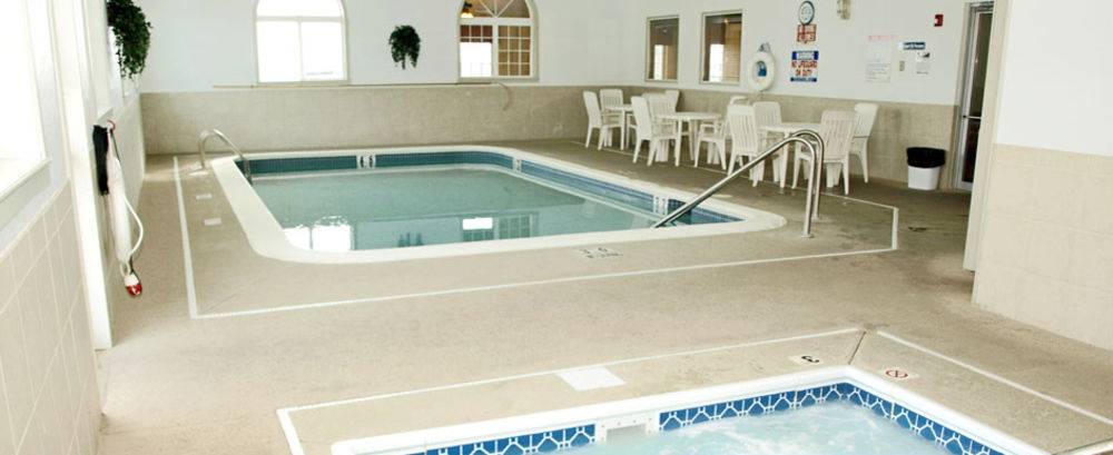 Savanna Inn & Suites Exteriör bild